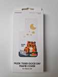 Plecki do etui modelu Samsung S22. Muzik Tiger Good Day Frame Cover