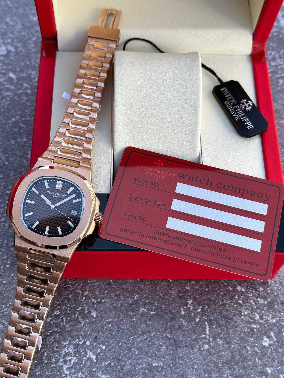 Швейцарские часы Patek Philippe Nautilus Rose Gold