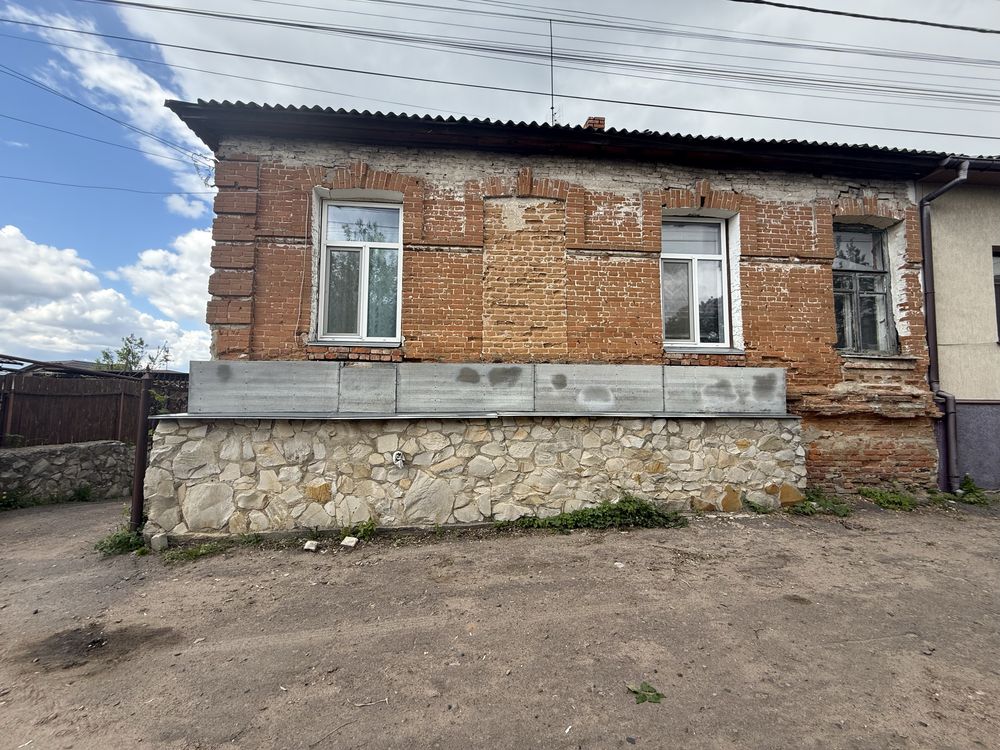 Продається будинок квартирного типу в місті Глухів +торг