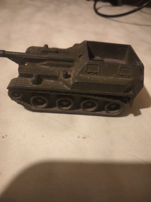 Модель  военной техники САУ  метал л