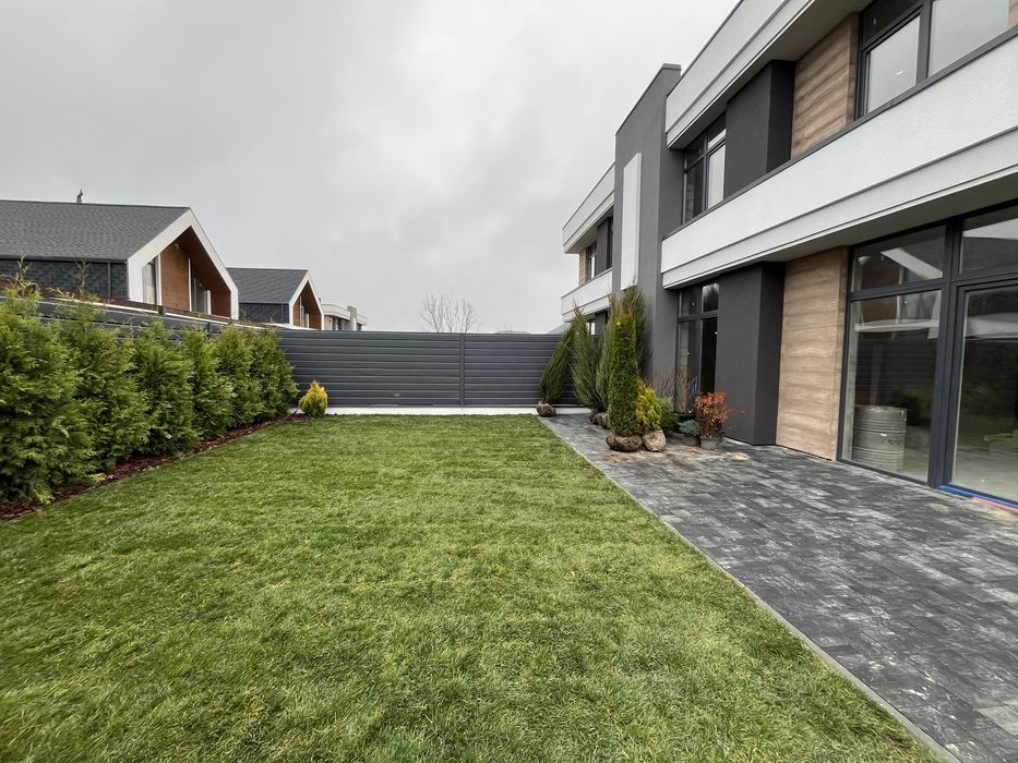 Сучасний дуплекс 136 кв.м, 3 сотки. Залишилась 1 половинка