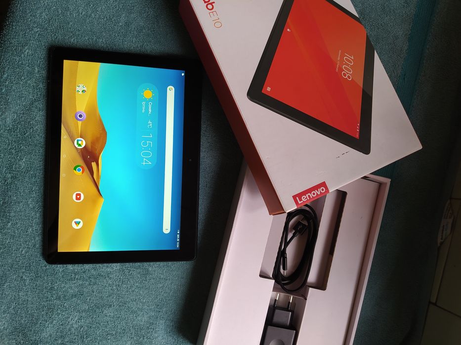Планшет Lenovo Tab E-10  TB-X104F стан нового.