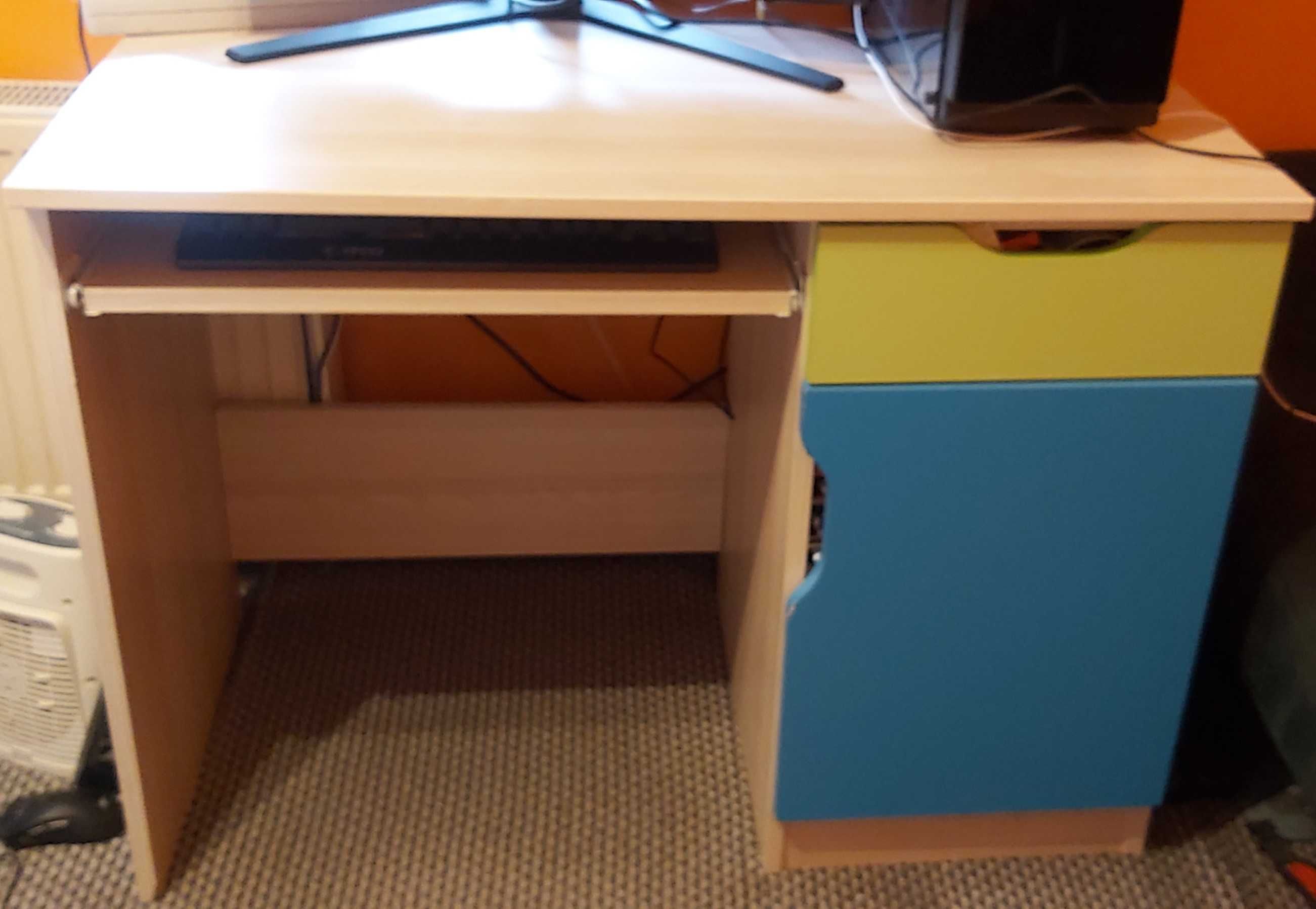 Biurko dziecięce używane wymiary gł 50cm x szer 100cm x wys 74cm