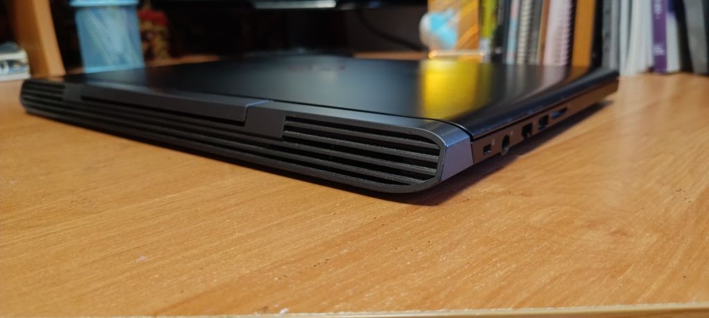 Dell inspiron 15 7577  Gaming notebook