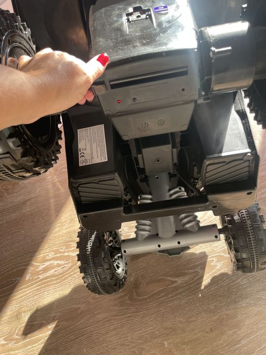 Quadriciclo 3 a 5 anos com caixa e manual