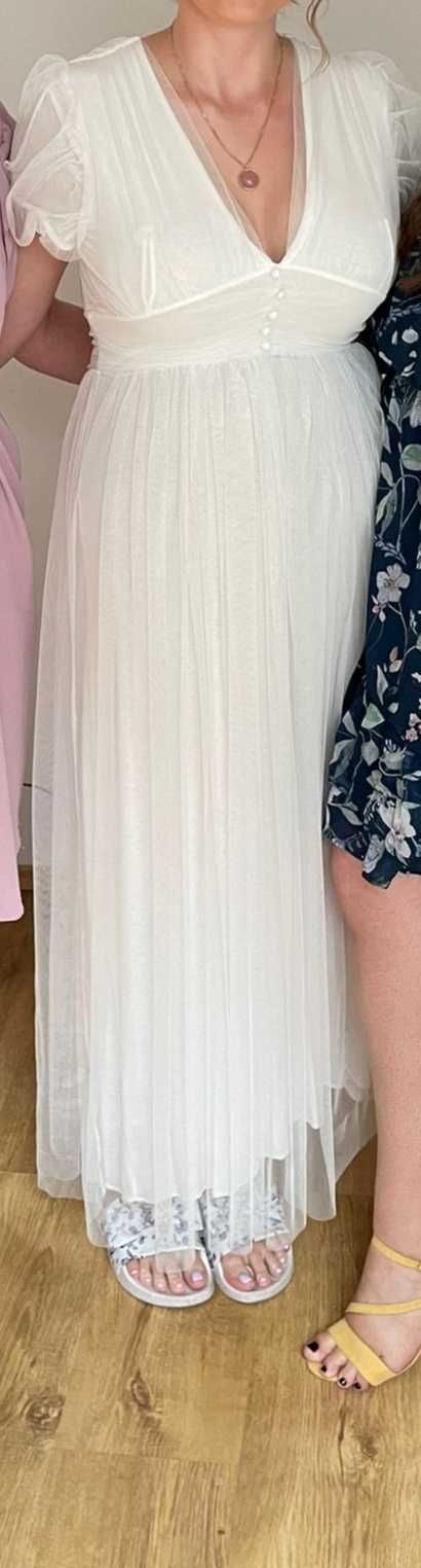 Suknia biała tiulowa ślubna