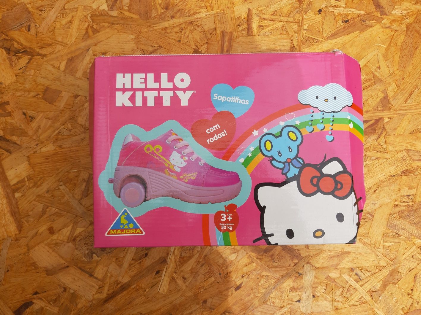 Sapatilhas Hello Kitty com rodas