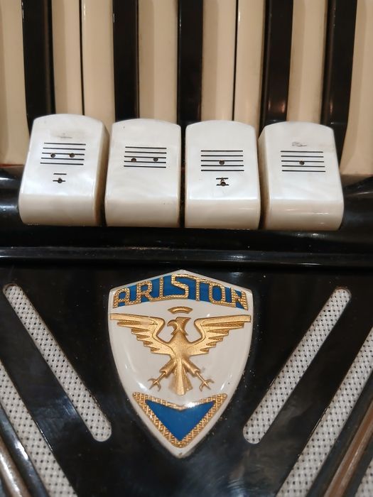 Акордеон/Аккордеон/Італійський 3/4 80 басів