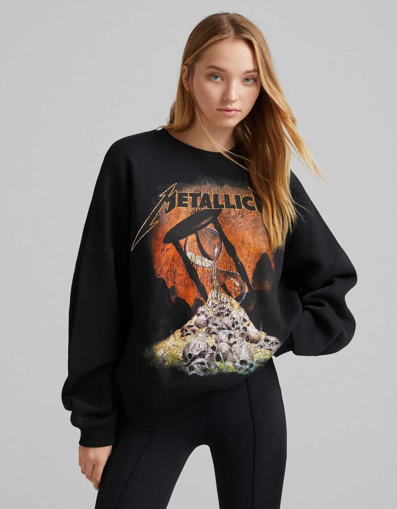 свитшот Bershka Metallica