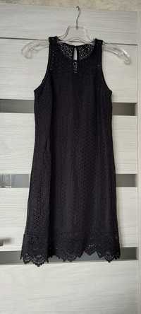 Sukienka czarna szydełkowa Stravidarius