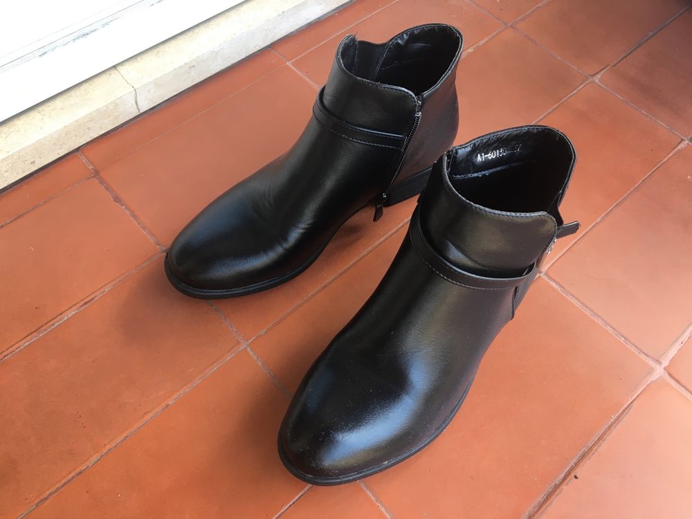 Botins novos tamanho 37