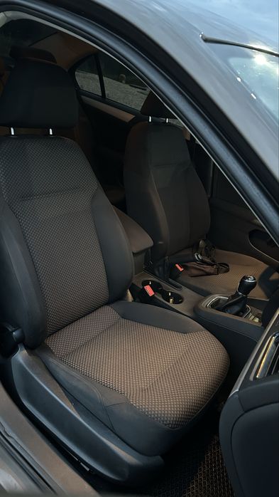 Volkswagen Jetta MK6