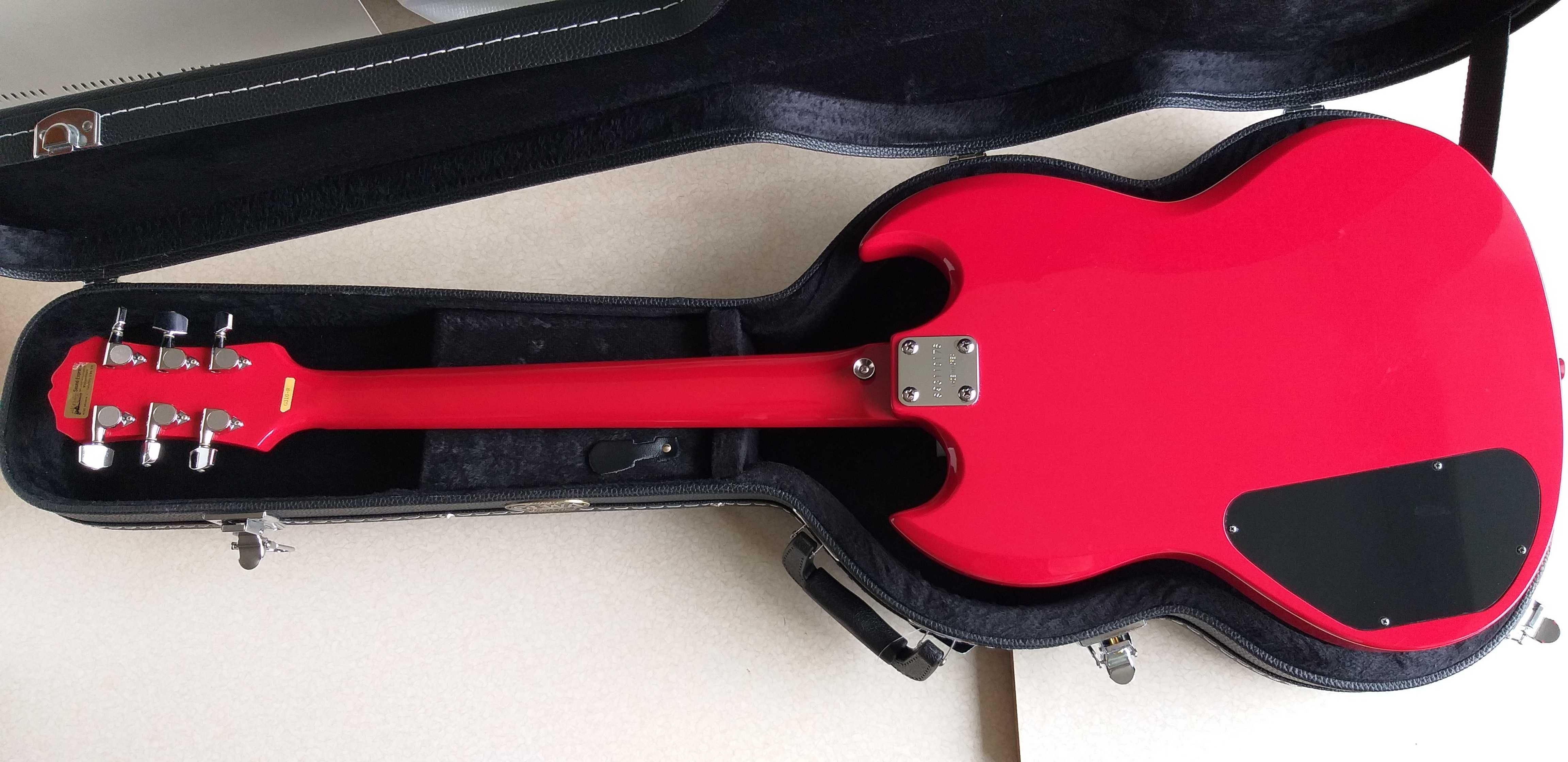 Гитара EPIPHONE SG G310-R с кейсом.