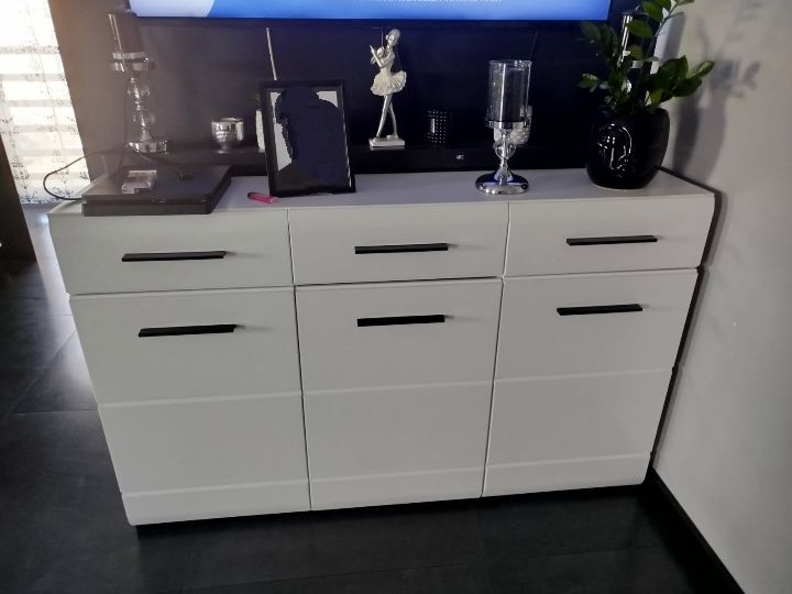 Komoda biała pojemna