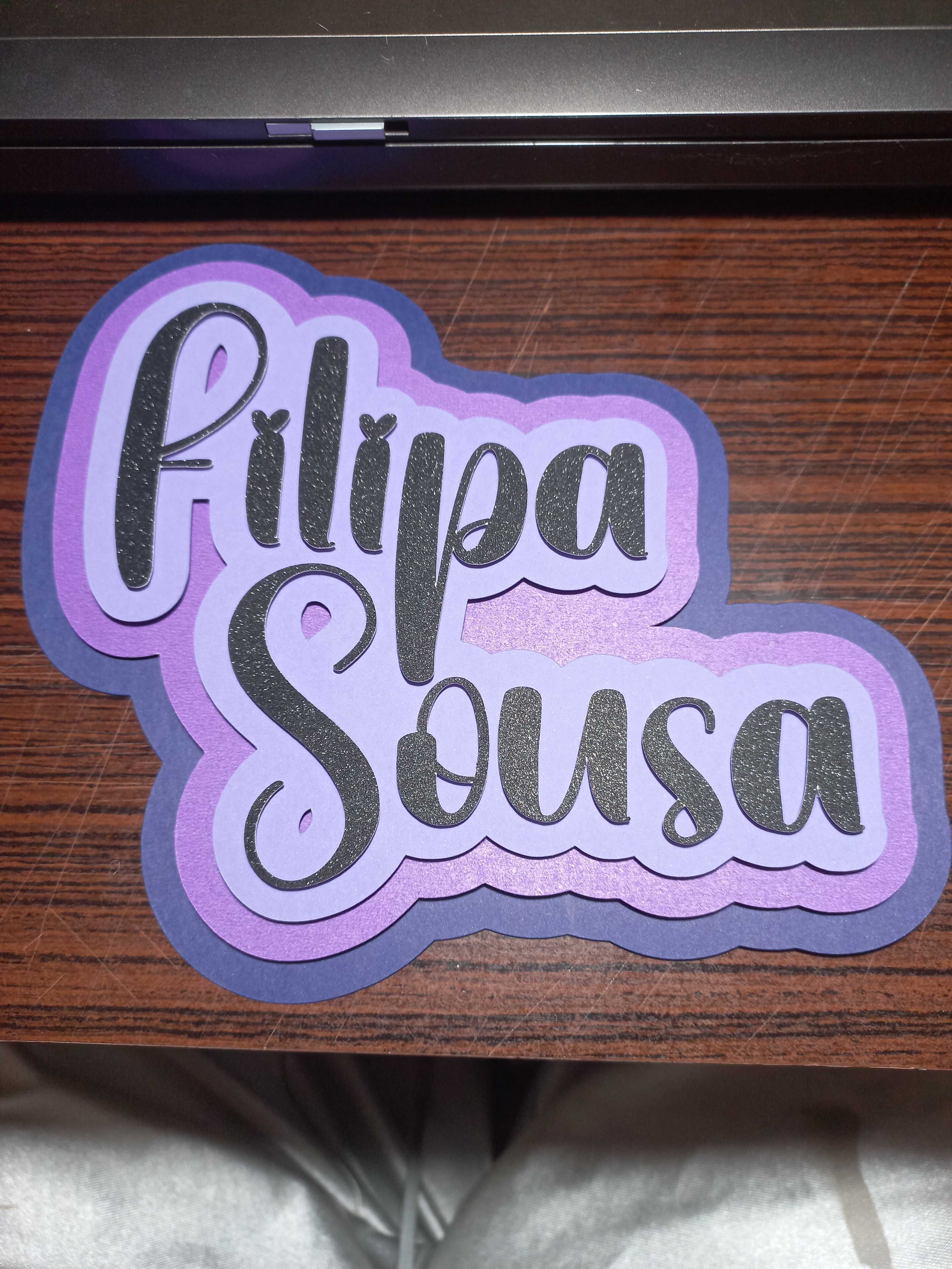 Faço topper/topo de bolo personalizado