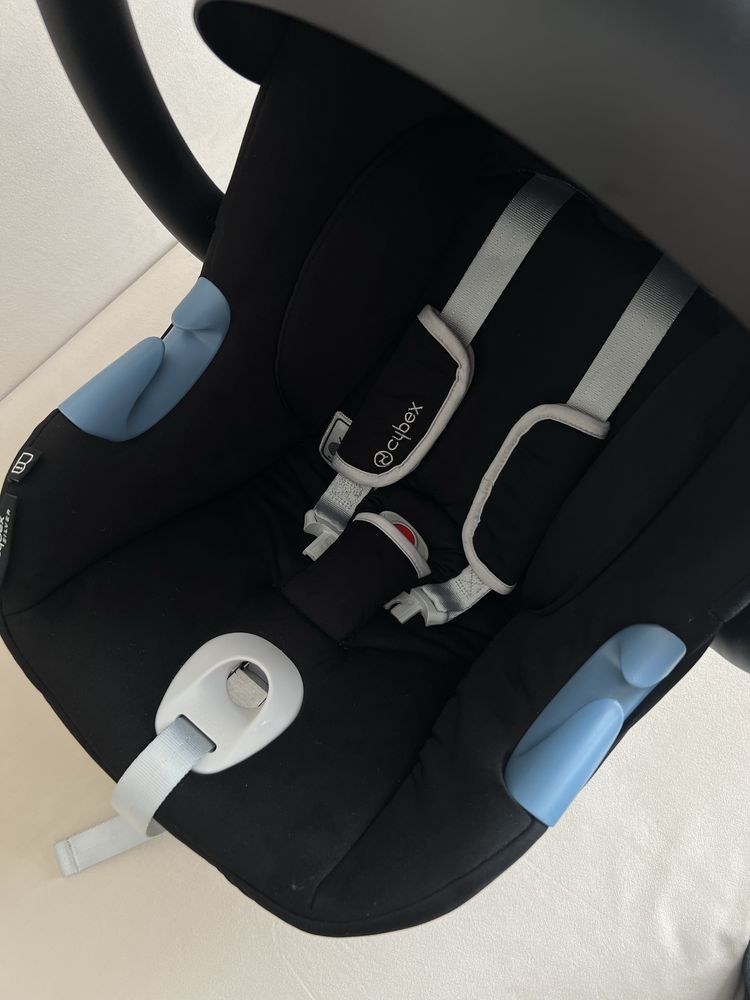 Автокрісло Cybex Atom B-Size