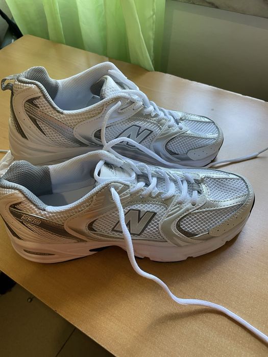 NEW BALANCE 530 cinzentos