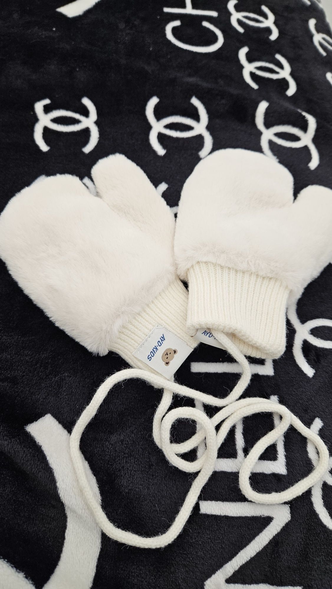 Нові дитячі рукавички на 2-3 роки