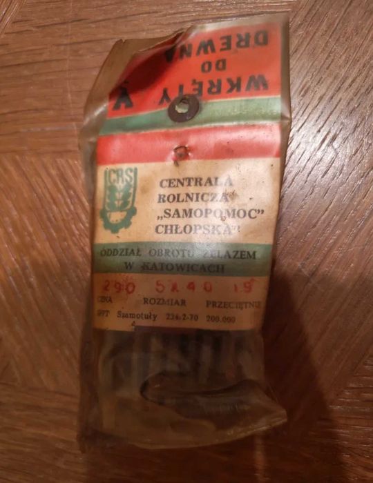 Paczka wkrętów do drewna PRL