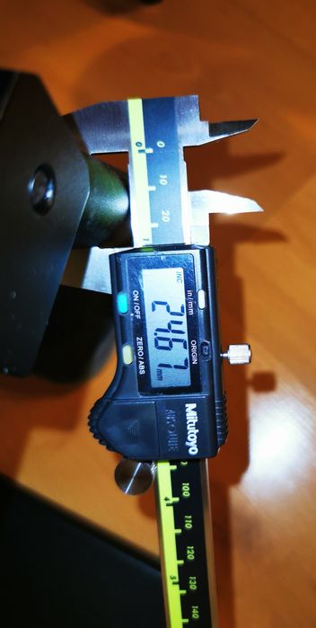 Stojak mikroskopu, uchwyt z podstawą