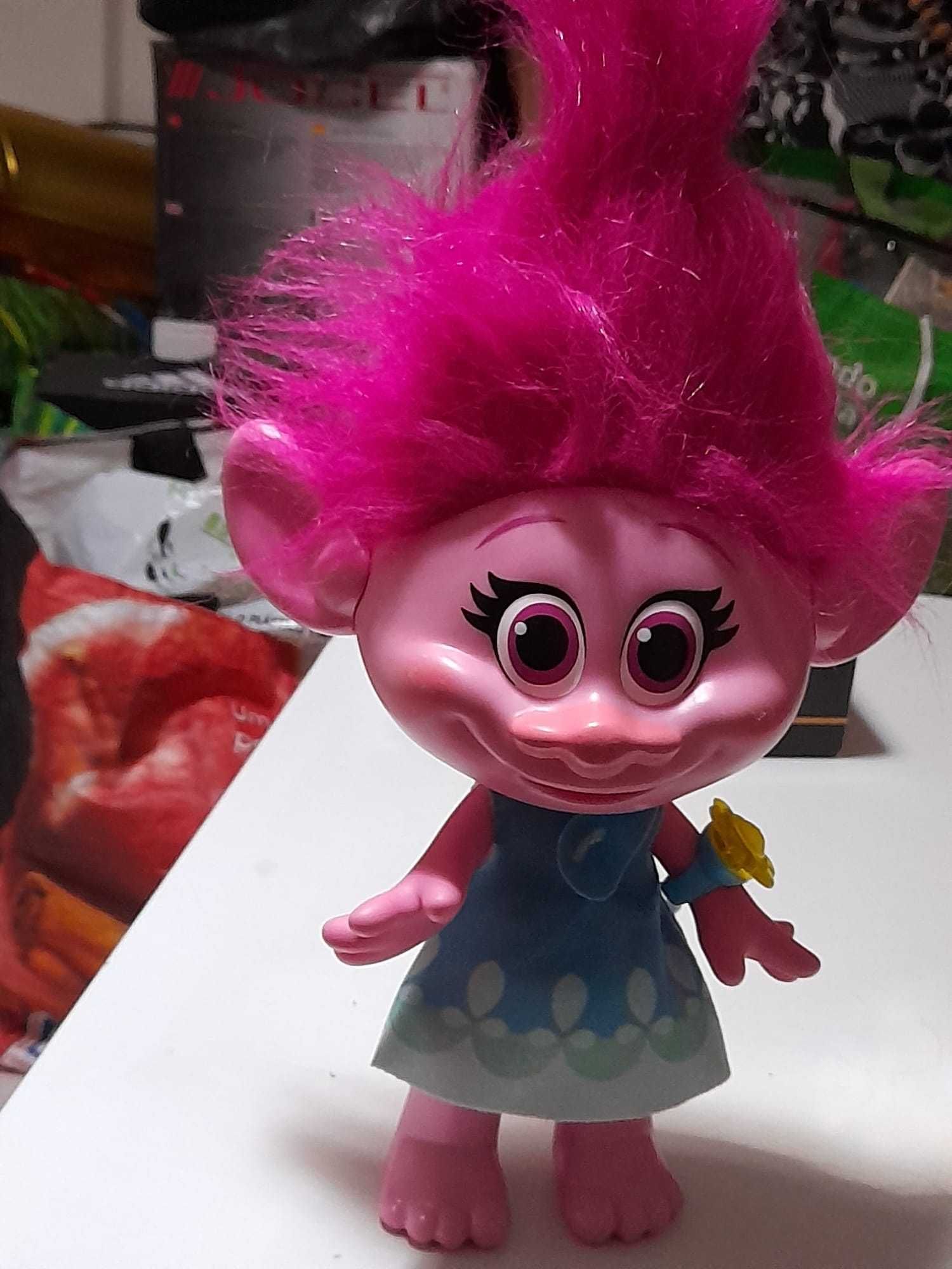 Bonecas e peluches Trolls