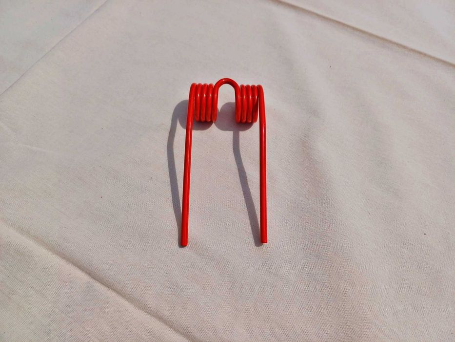 Palec podbieracza prasy KRONE dł 16 szer 7,4 cm Sprężyna Pazur Cęgi