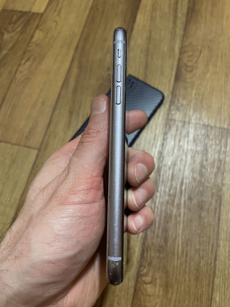 Iphone 11 64 батарея 100%