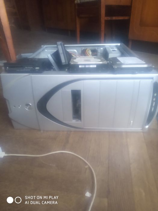 Системный блок работает