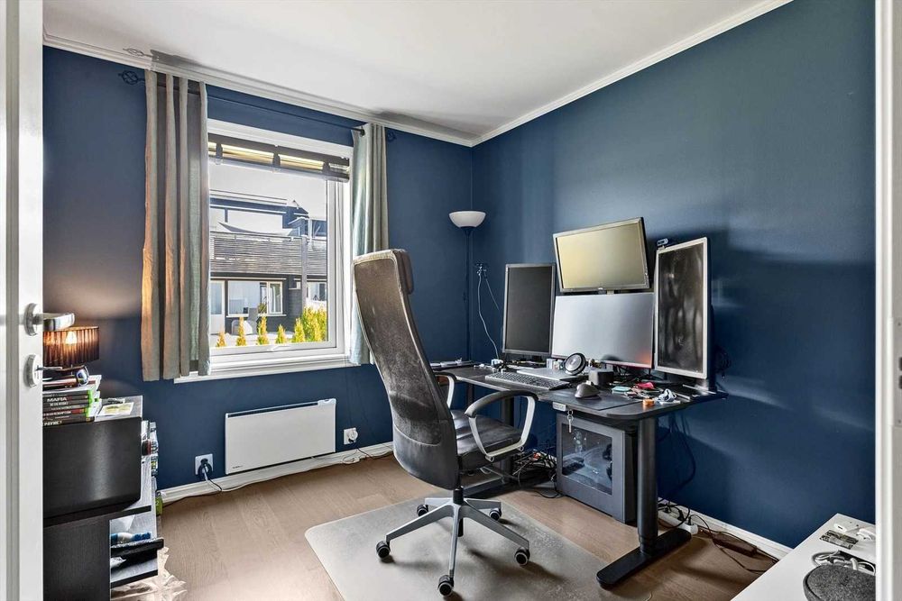 Mesa Bekant 120x80 Preta (com motor de elevação/descida)