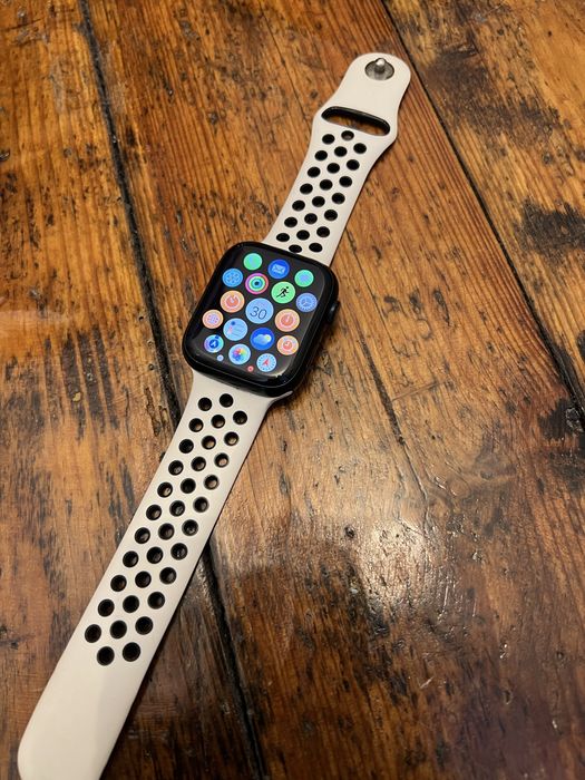Apple Watch Series 7 45mm GPS Midnight Aluminium