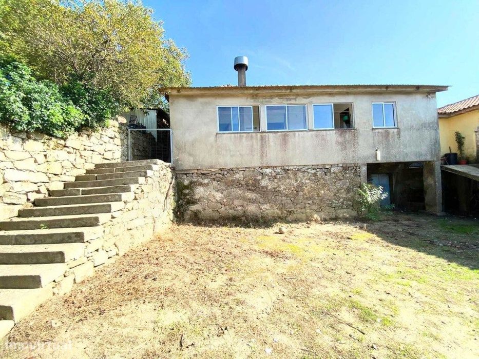 Casa habitável em Agualonga