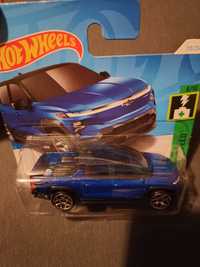 Hot wheels model Samochodu Chevrolet Silverado ev rst hw green speed 8