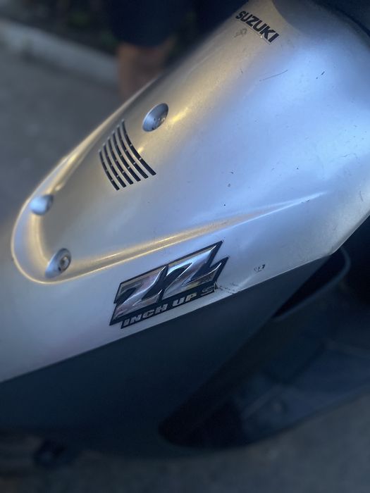 Скутер.  SUZUKI zz inch sport