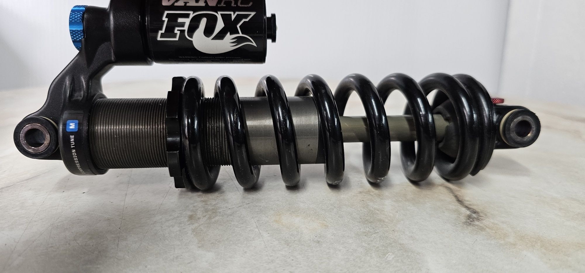 Damper. Fox VAN RC Perfomance.