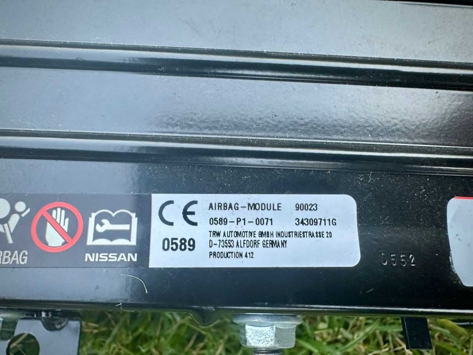 Подушка безпеки колін пасажира NISSAN Leaf ZE1 (18-) 34309711g