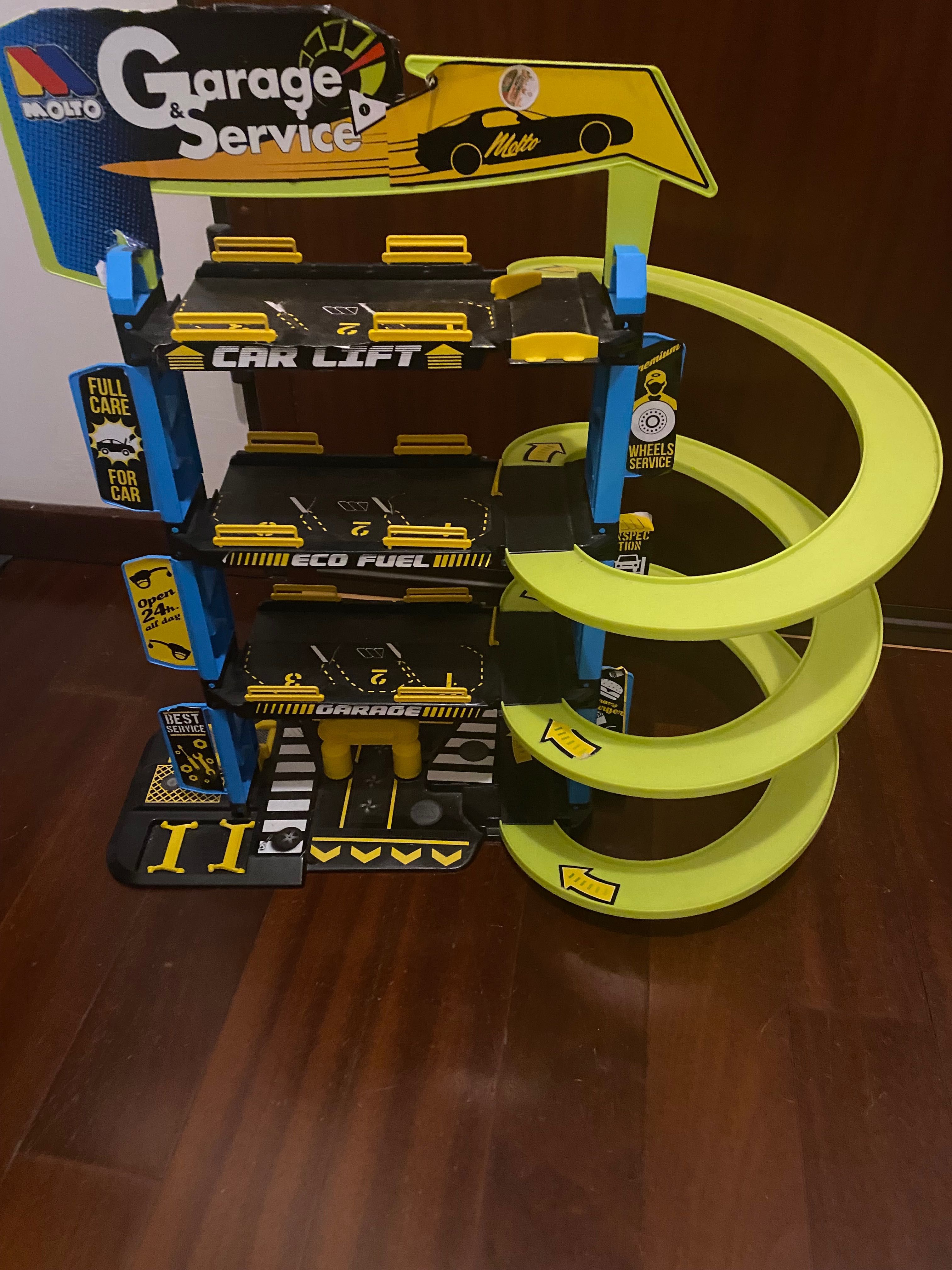 Pista de carros marca Molto