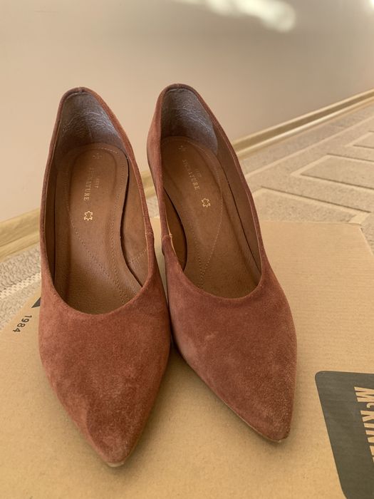 Next замшеві шкіряні туфлі р39