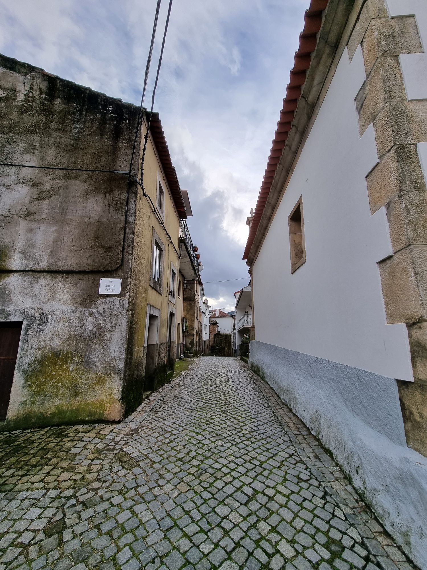 Casa para remodelação vendo com terrenos