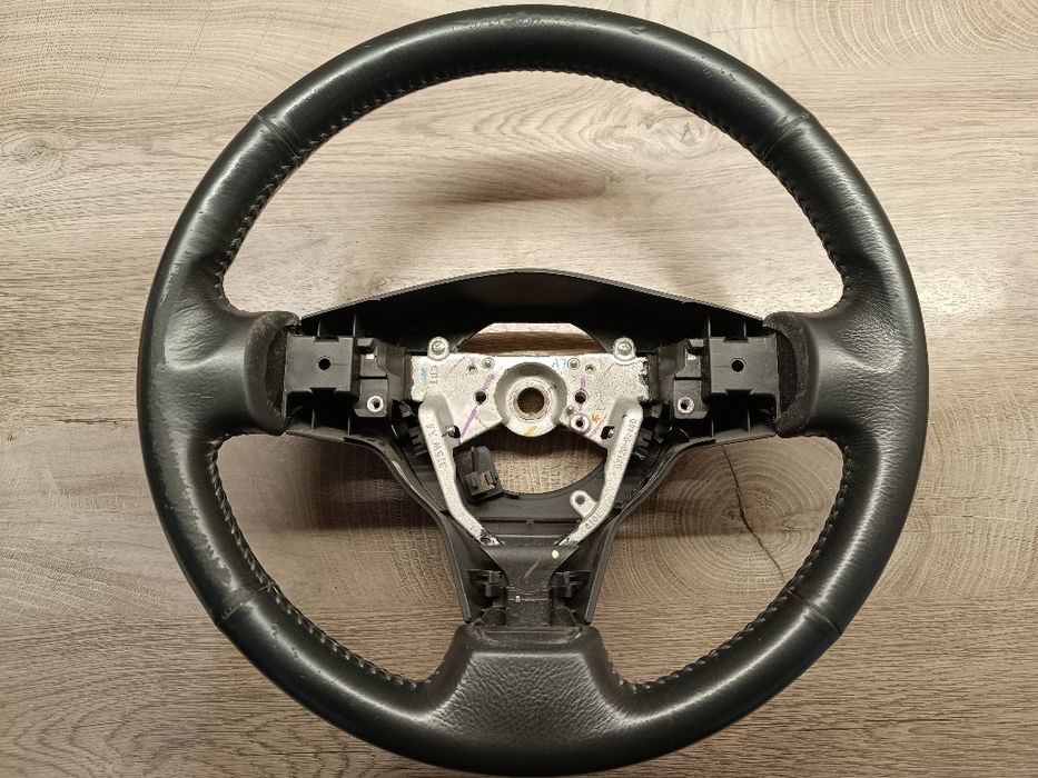 Кермо, руль Toyota Rav 4