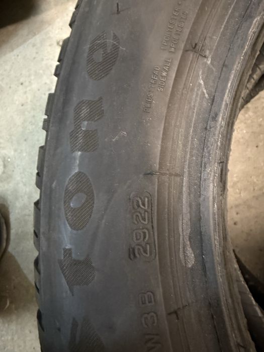 Dwie opony zimowe 205/55/16 Firestone