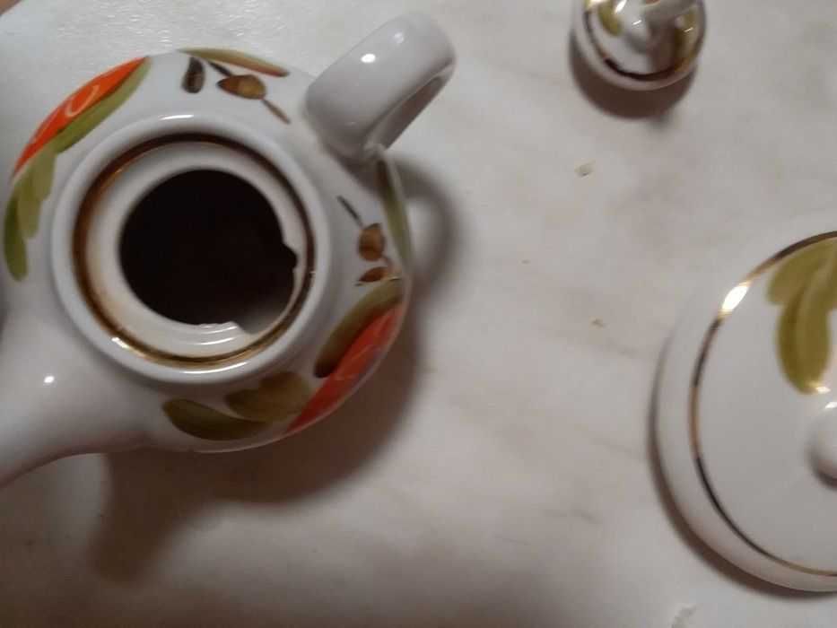 Продам набор чайников