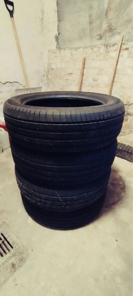 Opony Michelin E-Primacy 195/60/18 malo używane letnie jak nowe