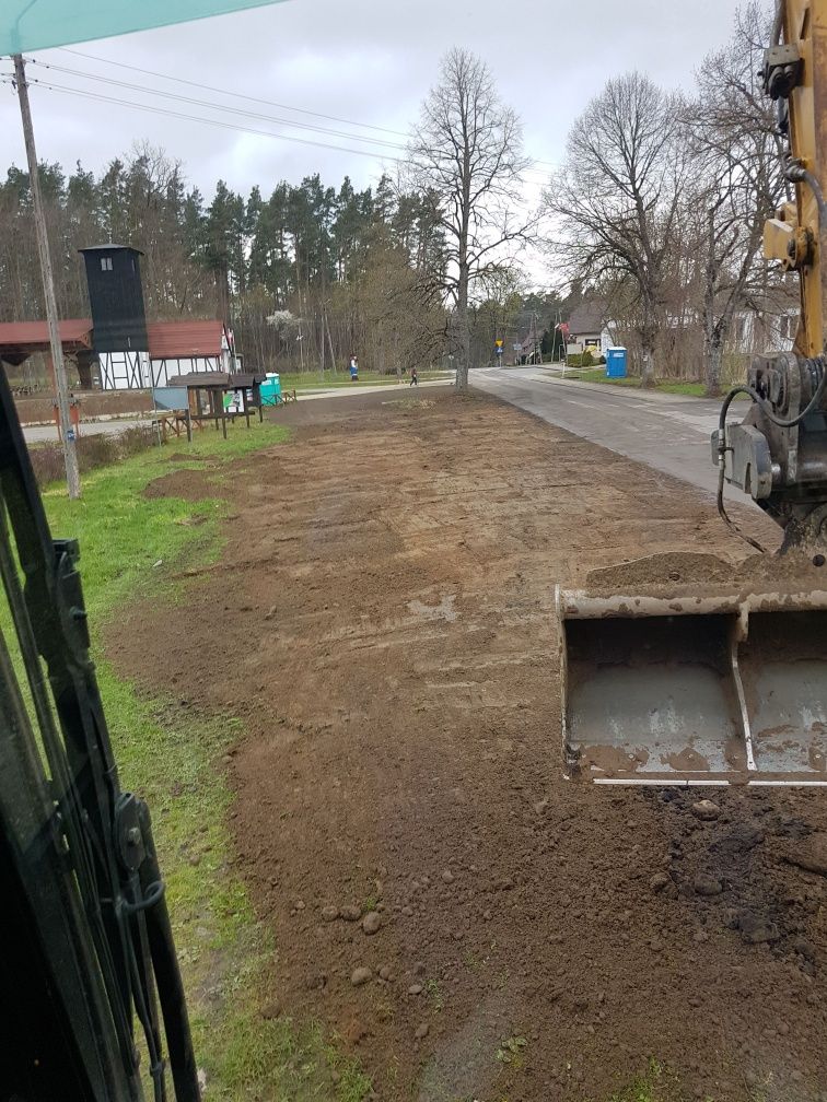 Roboty ziemne kompleksowo. Koparka.