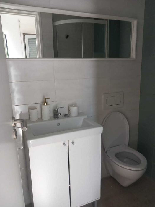 PORTO. Arrenda-se a Estudantes (2-3) APARTAMENTO T1 e ESTÚDIO