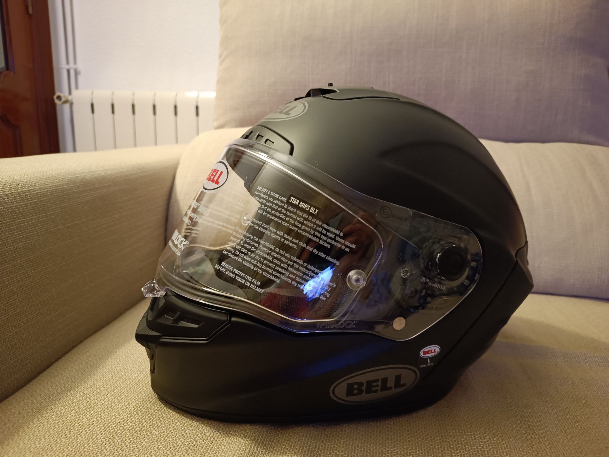 Capacete Bell Star DLX MIPS Matte Black