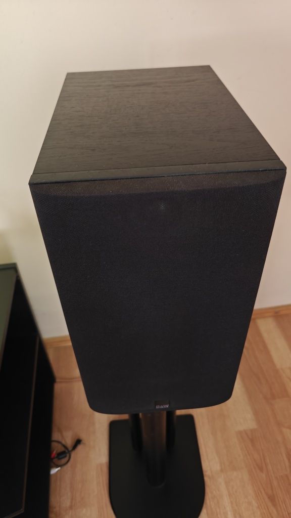 2 kolumny B&W Bowers & Wilkins 685 Stan bardzo dobry