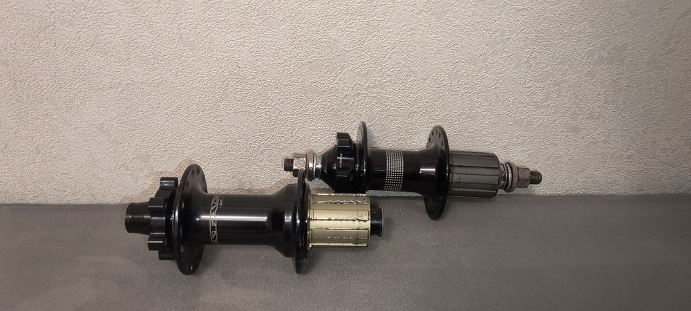 Продам втулки 135/10,157/12