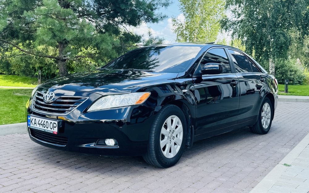 Продам Toyota Camry 2008 рік 3.5 газ/бензин в ідеальному стані!