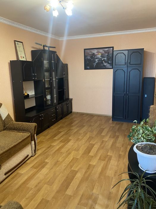 Продам 2 ком квартиру на Попова