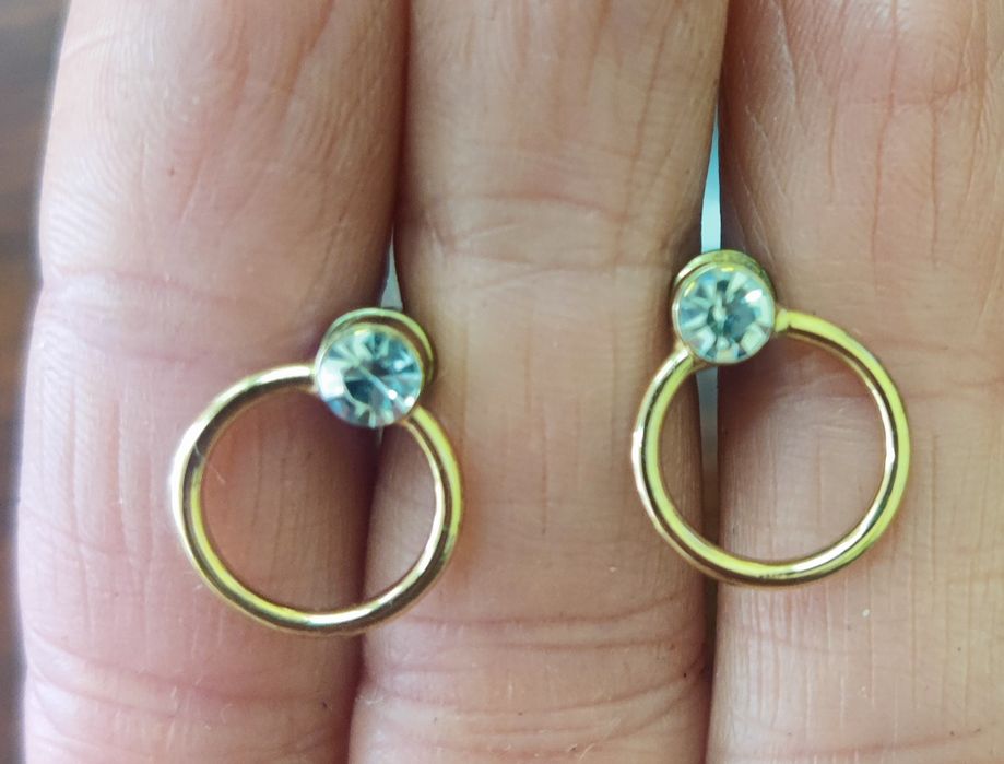 Сережки медичне золото, дитячі коронка та  гвоздики з камушками